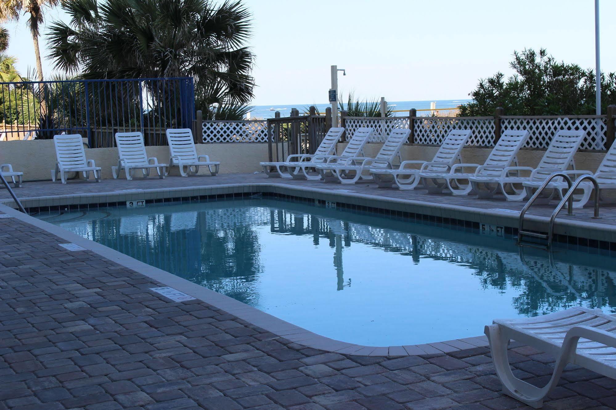 Blu Atlantic Hotel & Suites Myrtle Beach Exterior photo